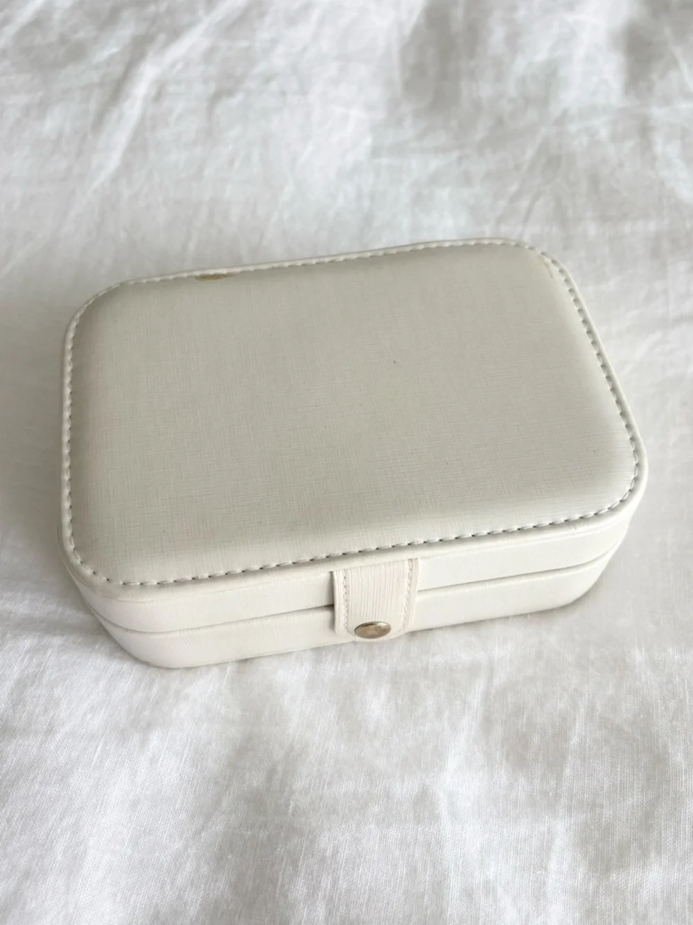 White Travel Jewelry Box